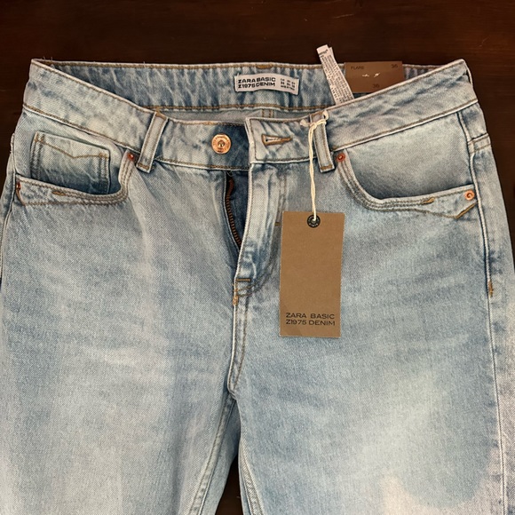 Zara Flare Jeans - Picture 3 of 4
